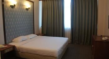 Hillcity Hotel And Condo 2*